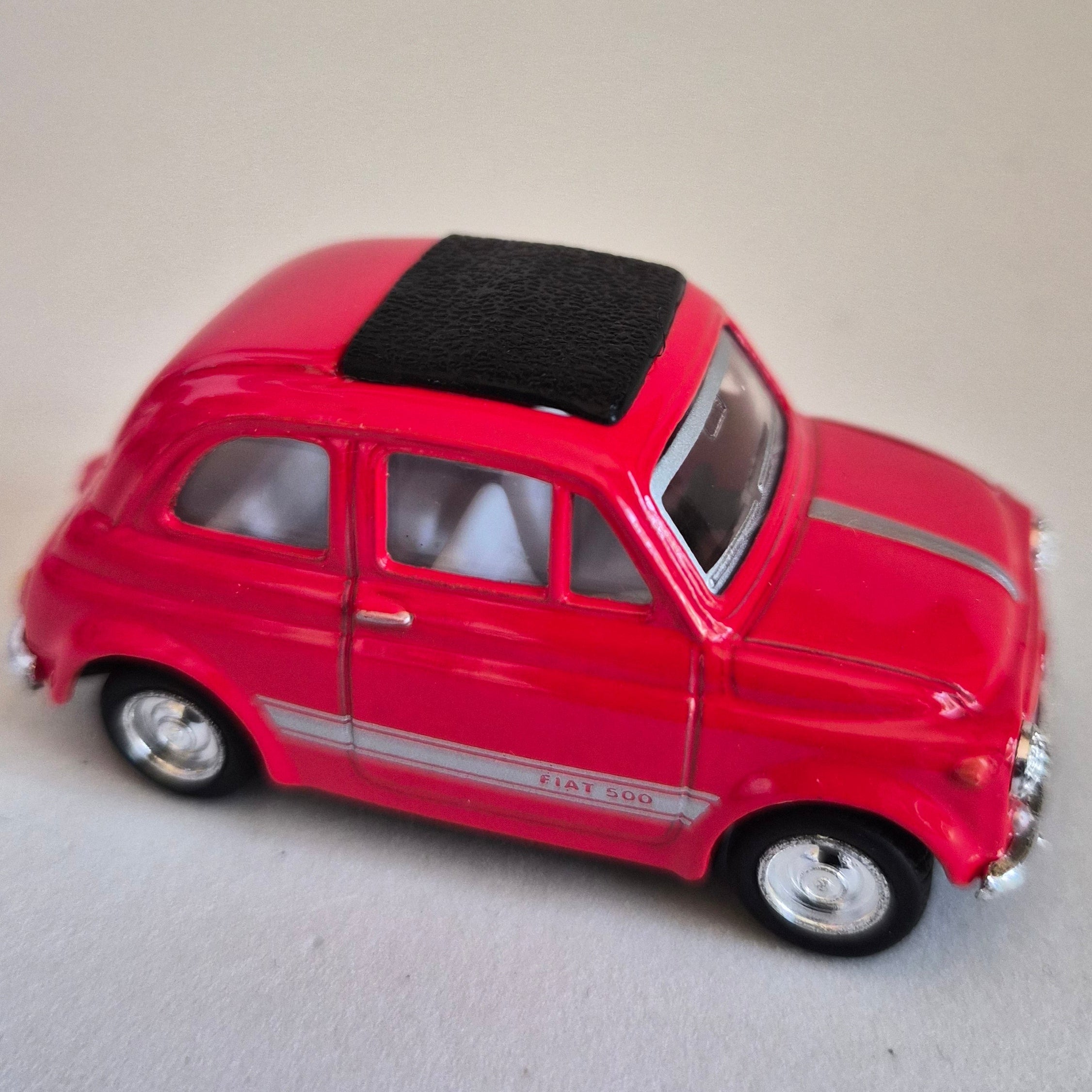 🚗 Fiat 500 Clásico: Pequeño Icono a Escala