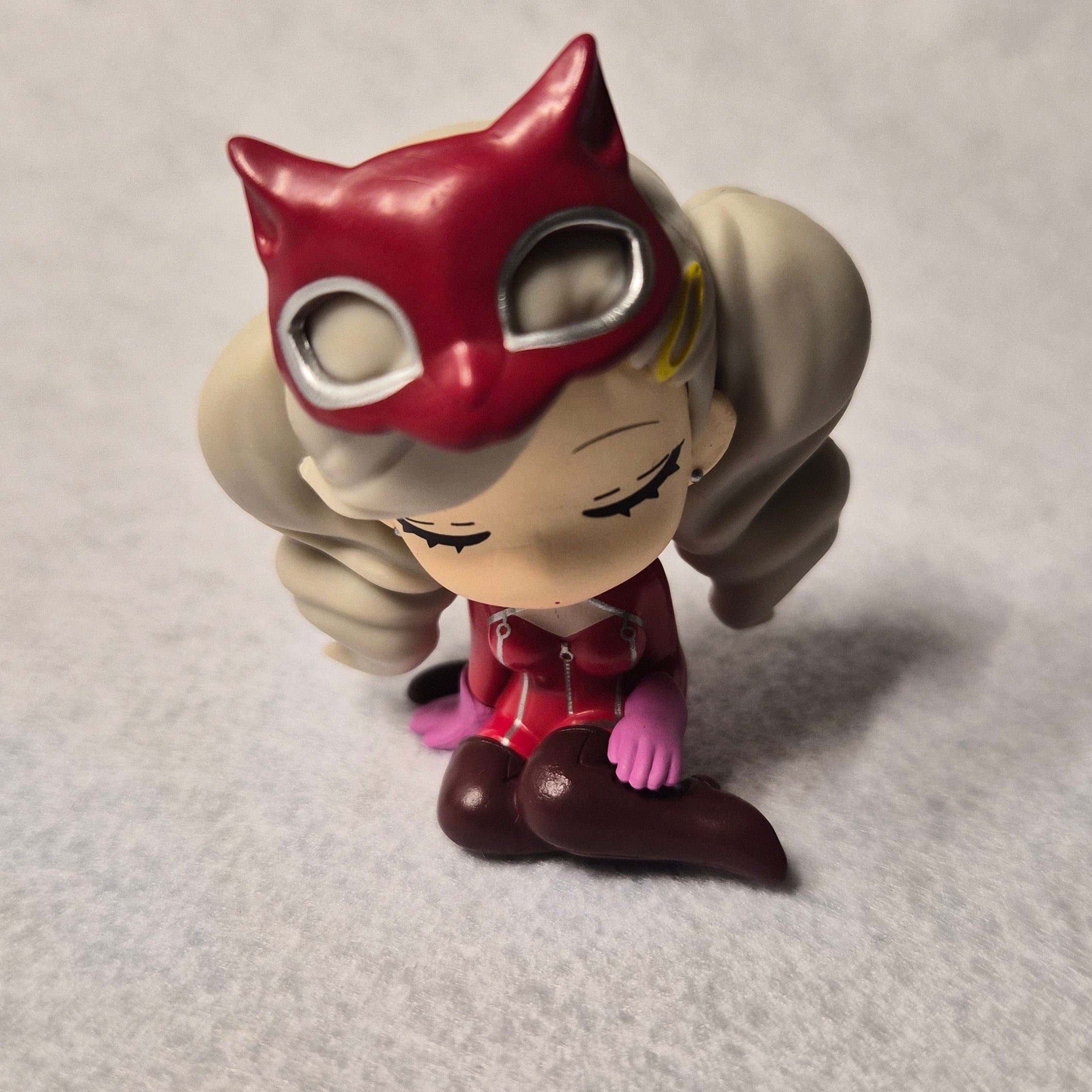 🎭 Figurita Persona 5 Osuwari