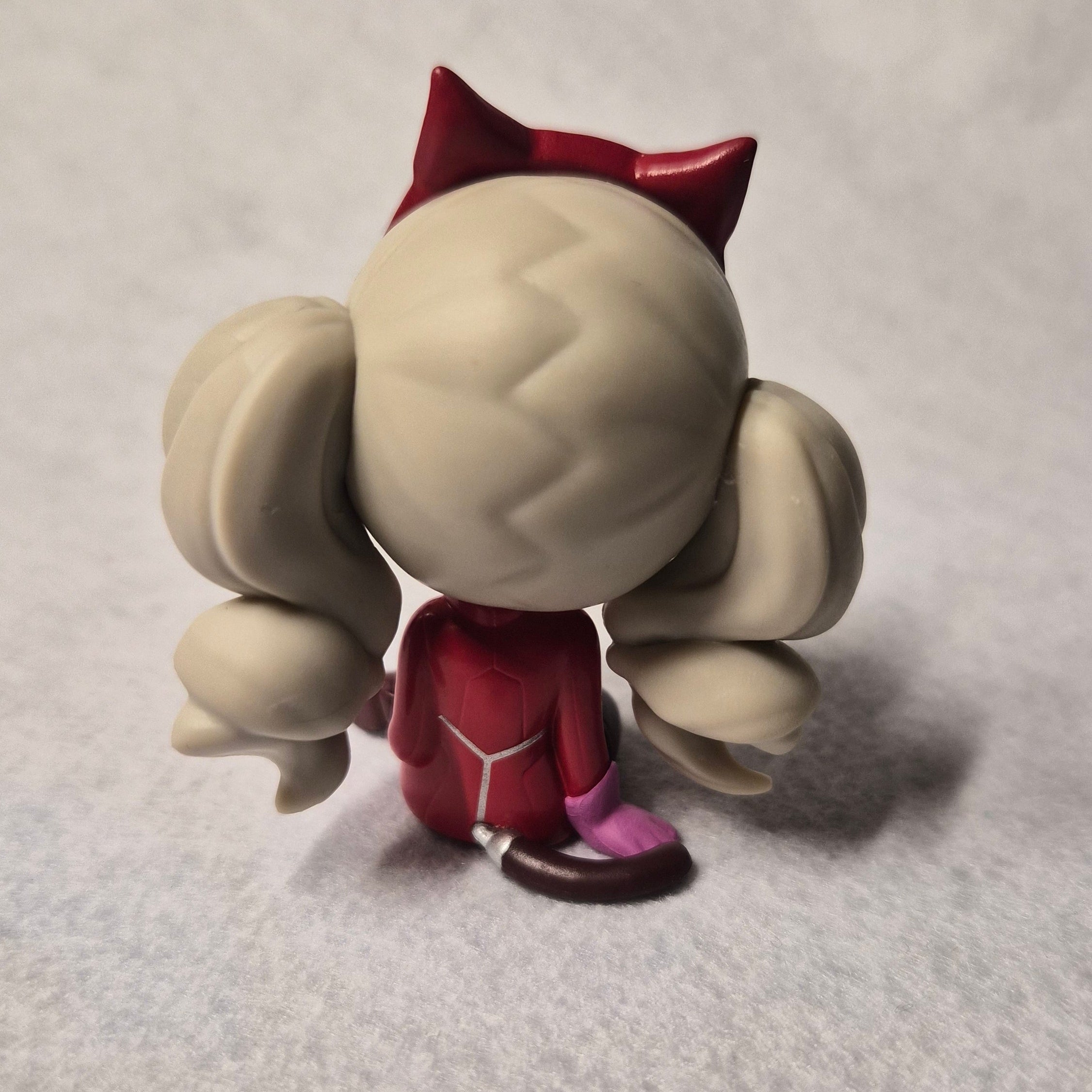 🎭 Figurita Persona 5 Osuwari