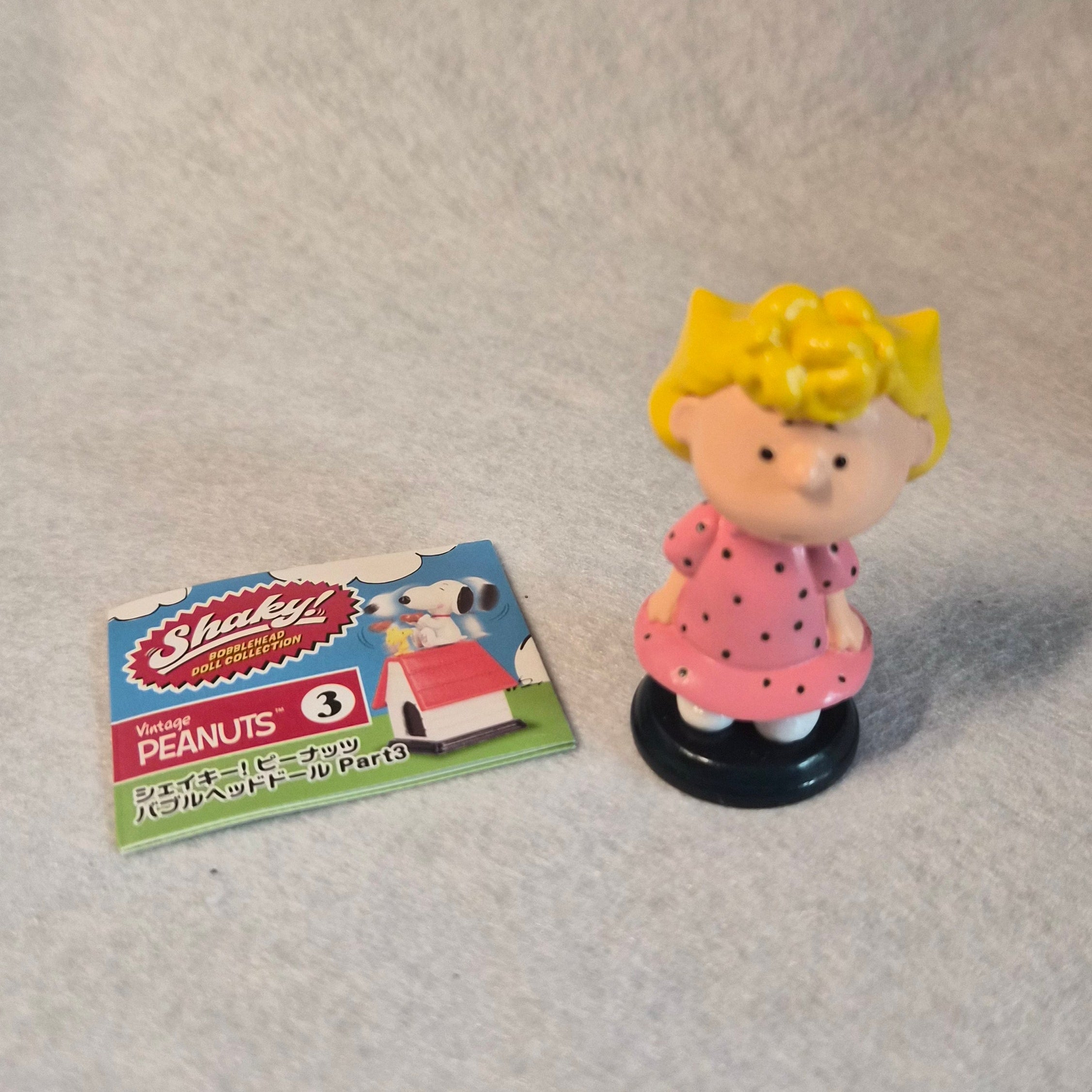 Figuritas Shaky Snoopy