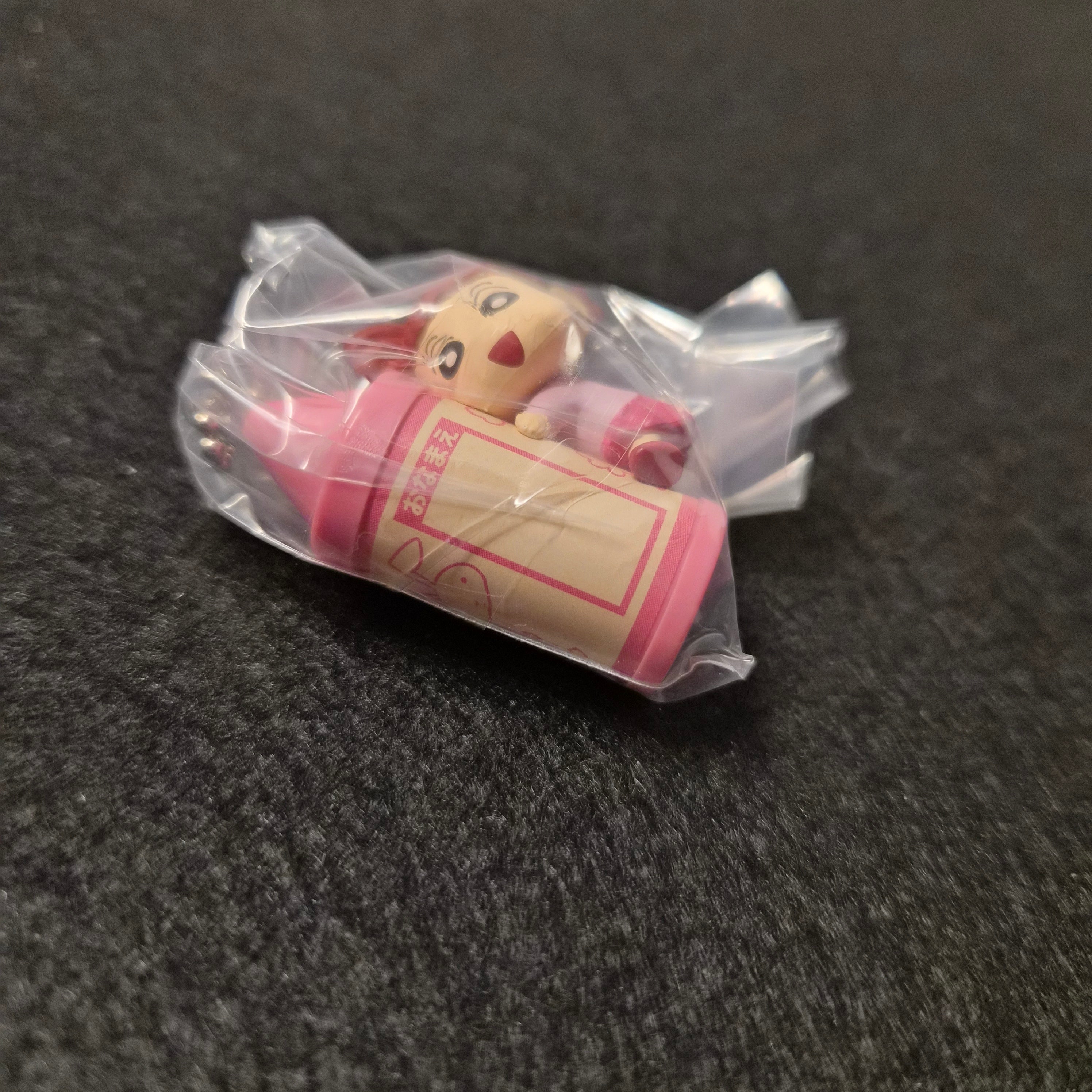 🖍️ Crayon Shin-chan: Onamae Swing (Name Tag) - Bandai 🏷️