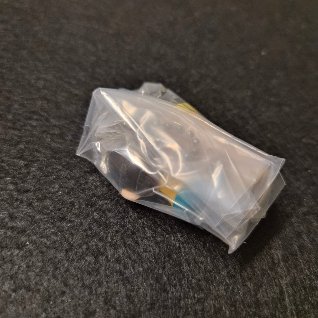 🖍️ Crayon Shin-chan: Onamae Swing (Name Tag) - Bandai 🏷️