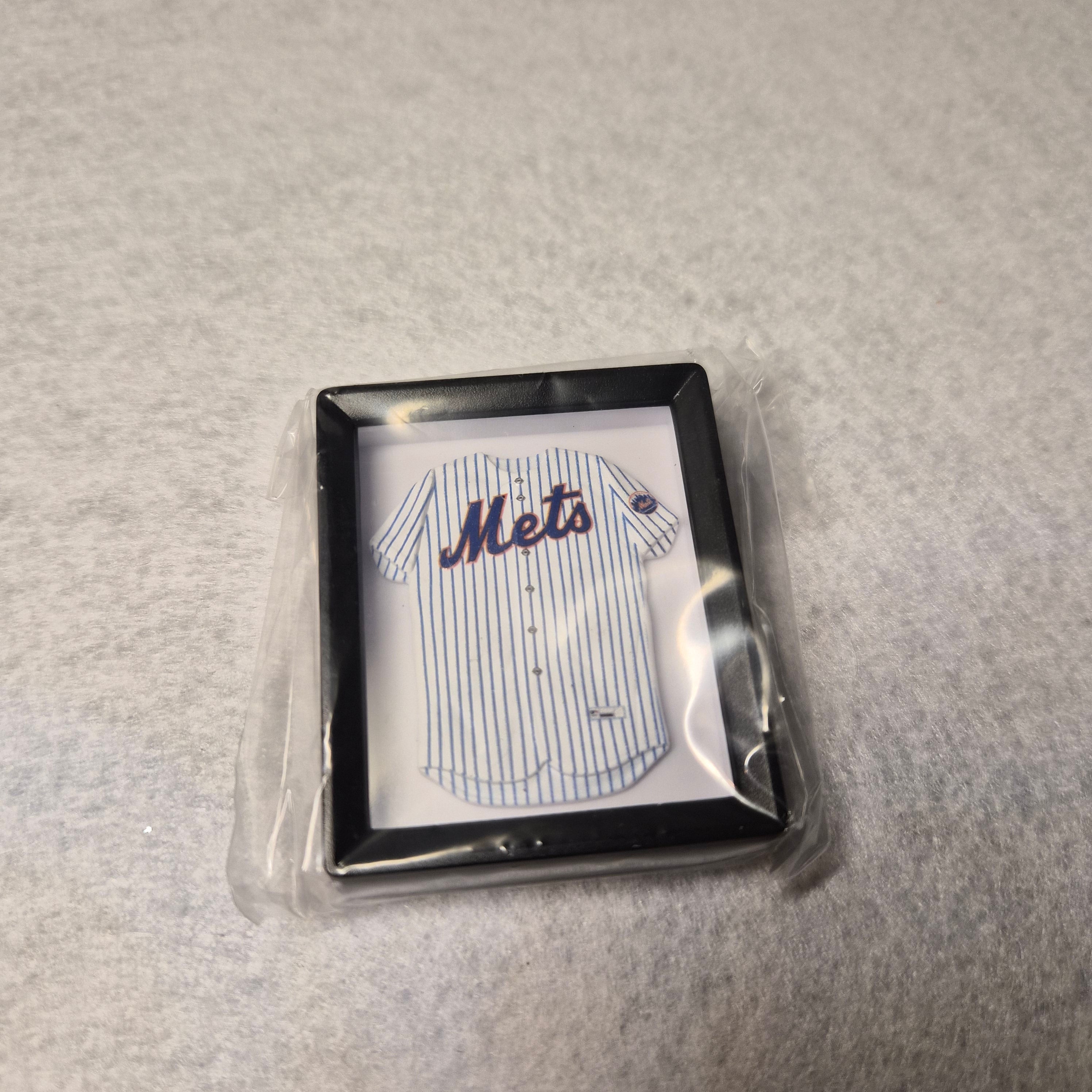 ⚾ ¡Grandes Ligas en tu nevera! MLB Uniform Frame Magnet 2 🏟️