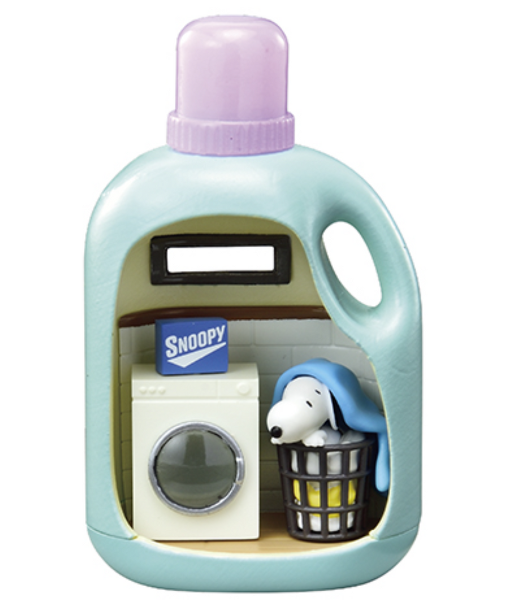 Rement Snoopy Life in a Bottle