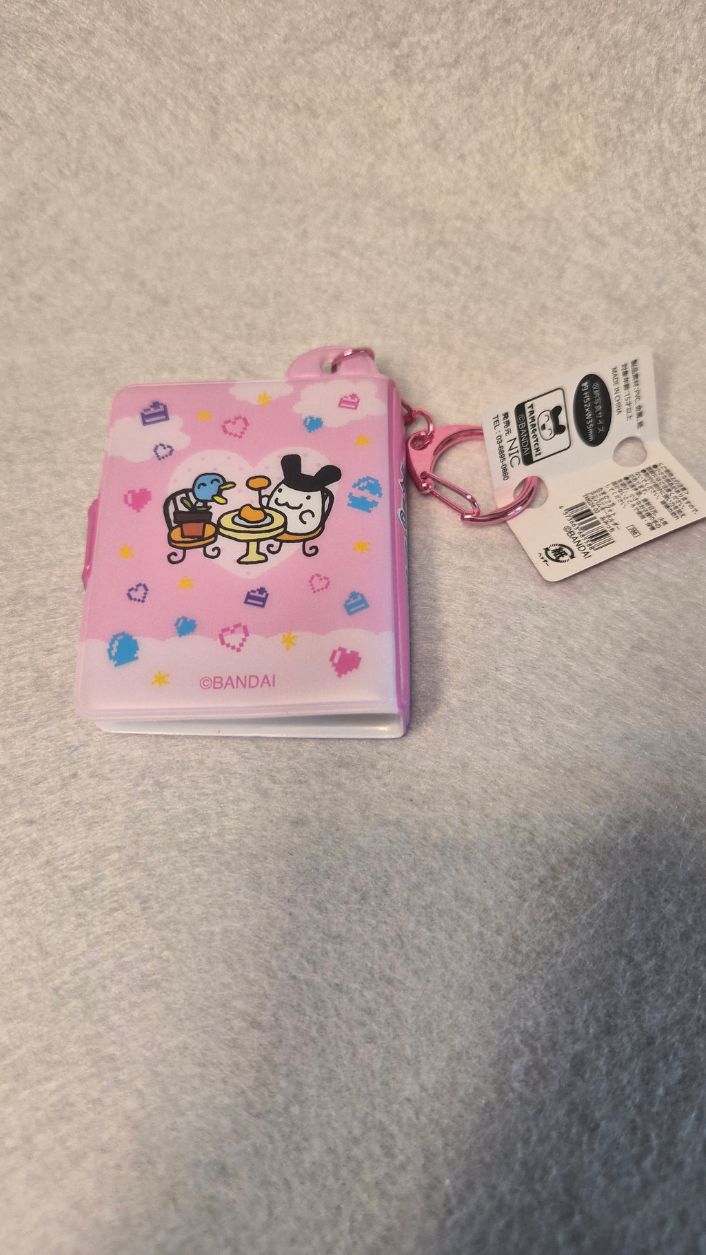 📸 Mini Álbum de Fotos Bandai: Tamagotchi - Keychain Album