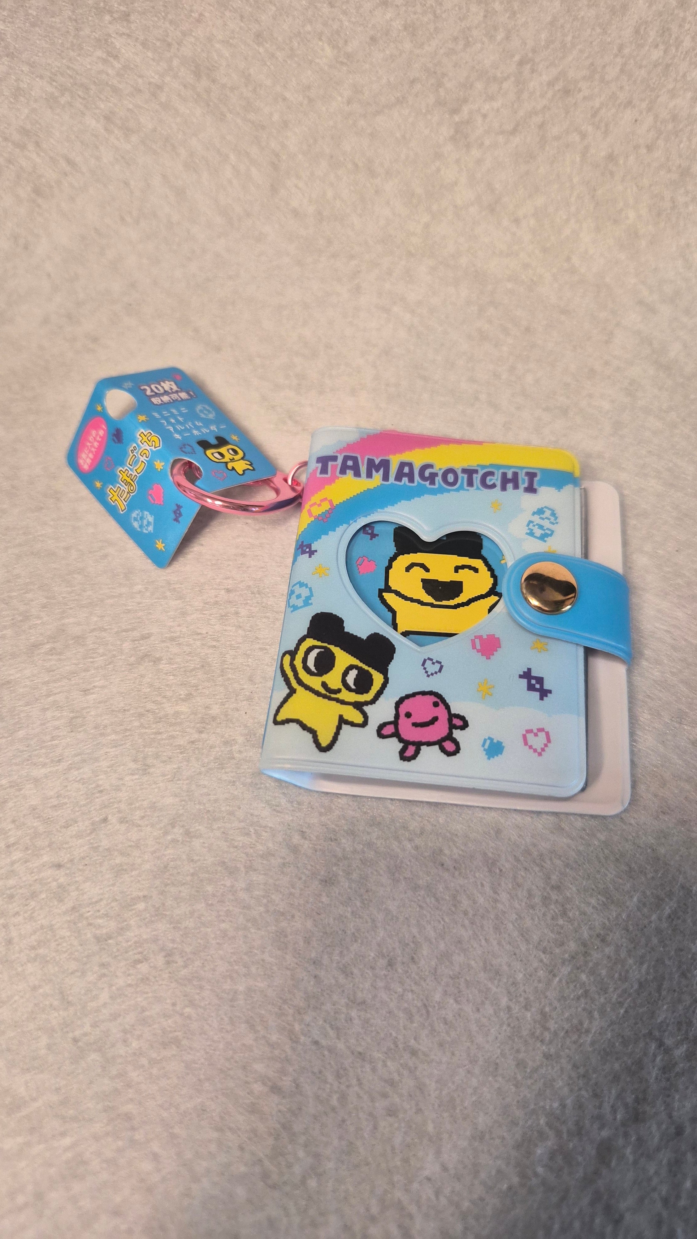 📸 Mini Álbum de Fotos Bandai: Tamagotchi - Keychain Album