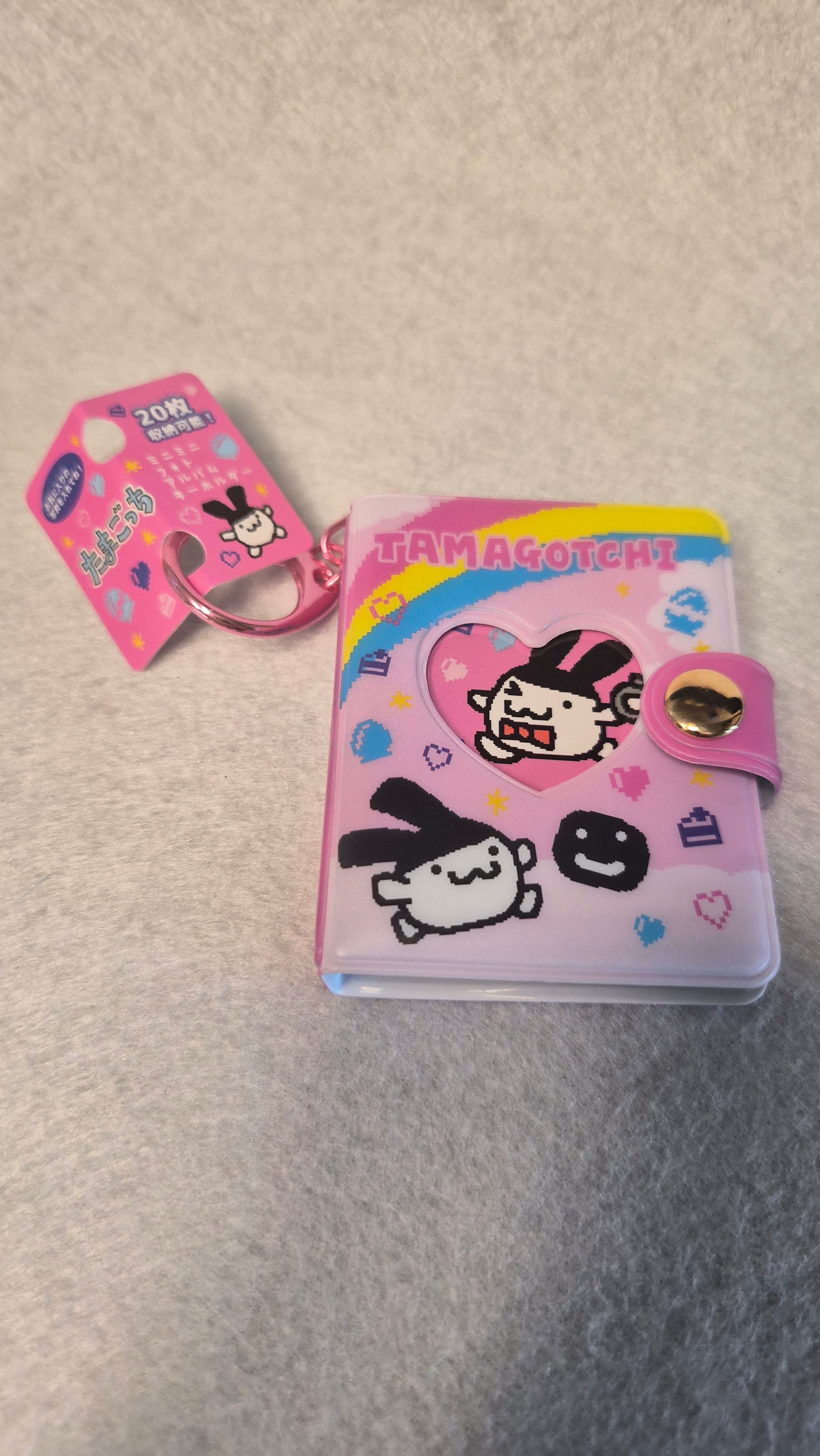 📸 Mini Álbum de Fotos Bandai: Tamagotchi - Keychain Album