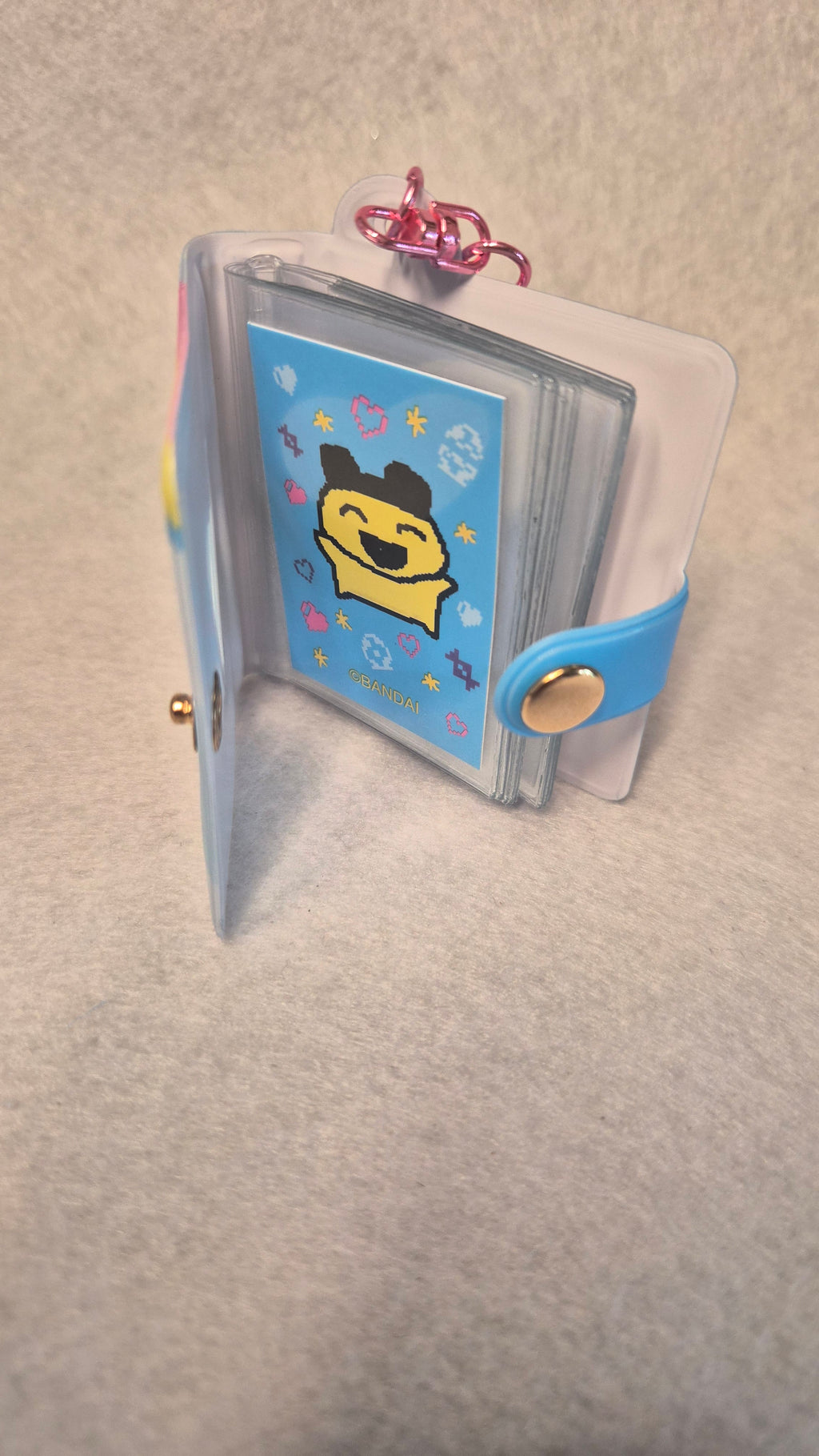 📸 Mini Álbum de Fotos Bandai: Tamagotchi - Keychain Album