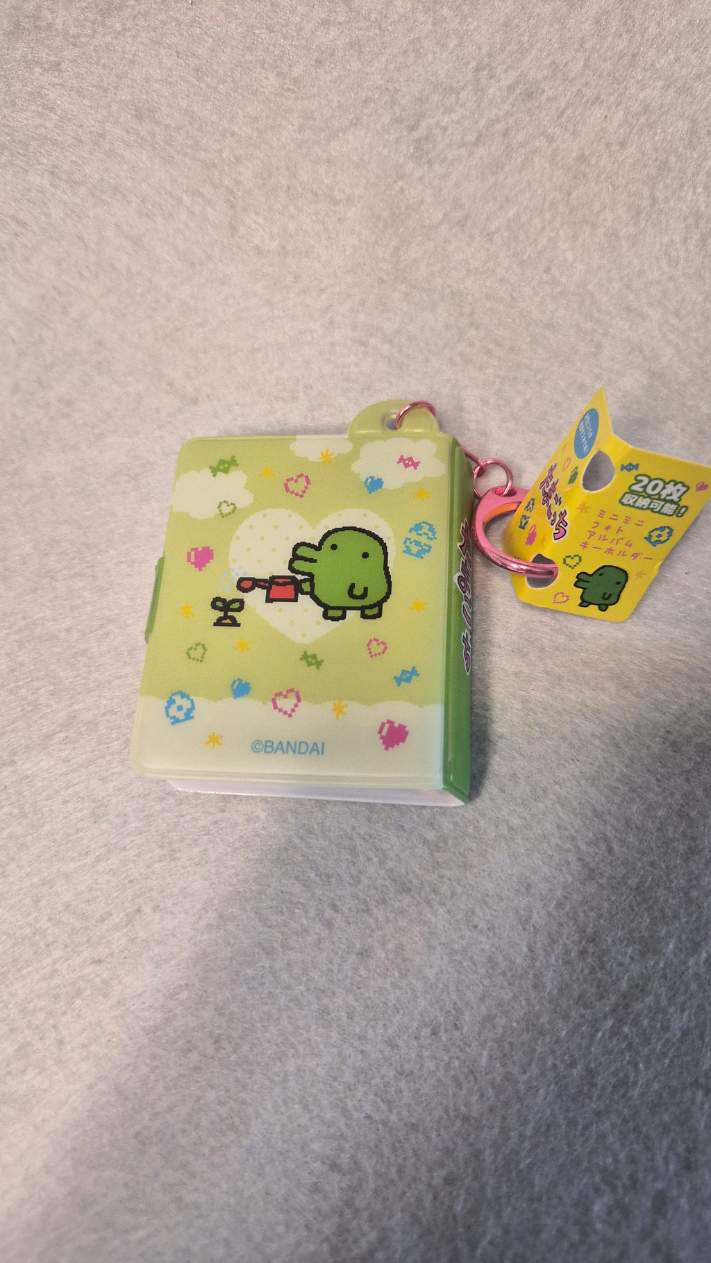 📸 Mini Álbum de Fotos Bandai: Tamagotchi - Keychain Album
